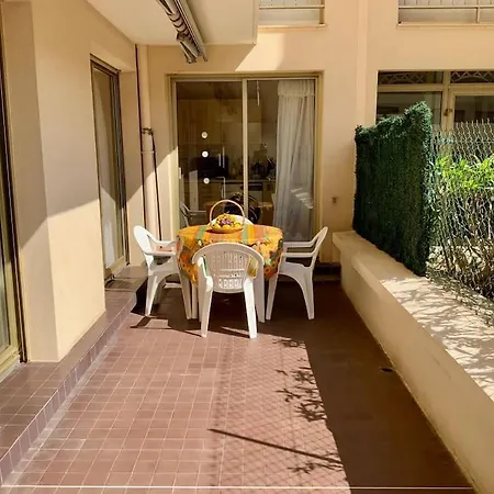 Apartment T2 Le Concorde Clim A 30 M De La Plage